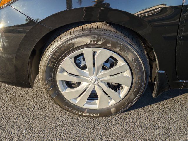 2025 Nissan Versa S 2025 Nissan Versa S