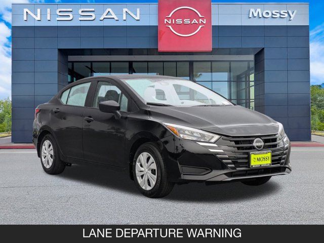 2025 Nissan Versa S 2025 Nissan Versa S