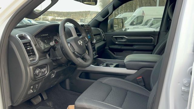 2025 Ram 1500 Big Horn 4x2 Crew Cab 57 Box 2025 Ram 1500 Big Horn 4x2 Crew Cab 57 Box