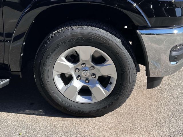 2025 Ram 1500 Big Horn 4x4 Quad Cab 64 Box