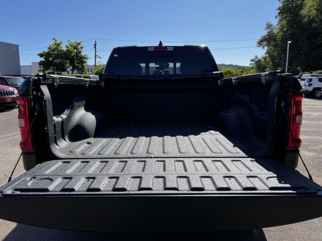 2025 Ram 1500 Big Horn 4x4 Quad Cab 64 Box