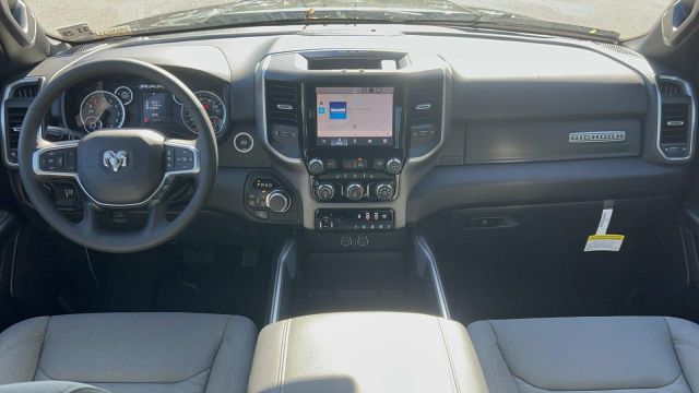 2025 Ram 1500 Big Horn 4x4 Quad Cab 64 Box