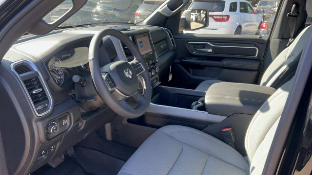 2025 Ram 1500 Big Horn 4x4 Quad Cab 64 Box
