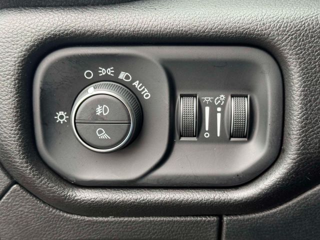 2025 Ram 1500 Big Horn 4x4 Crew Cab 57 Box 2025 Ram 1500 Big Horn 4x4 Crew Cab 57 Box