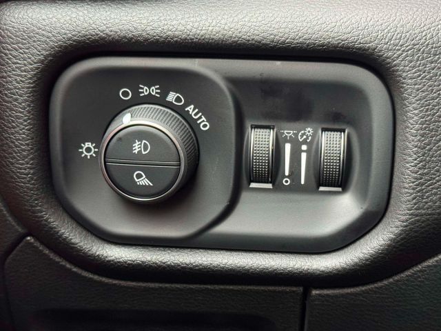 2025 Ram 1500 Rebel 4x4 Crew Cab 57 Box 2025 Ram 1500 Rebel 4x4 Crew Cab 57 Box