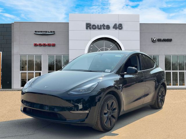 2025 Tesla Model Y Long Range AWD *Ltd Avail*