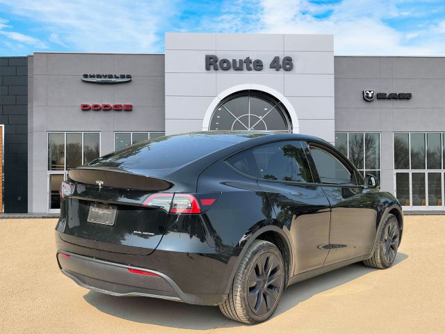 2025 Tesla Model Y Long Range AWD *Ltd Avail*