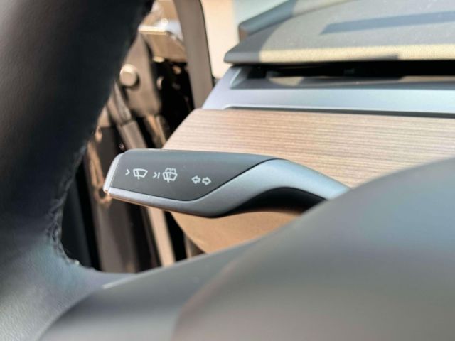 2025 Tesla Model Y Long Range AWD *Ltd Avail*