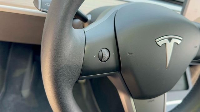 2025 Tesla Model Y Long Range AWD *Ltd Avail*