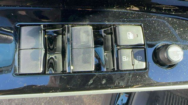 2025 Toyota bZ4X XLE