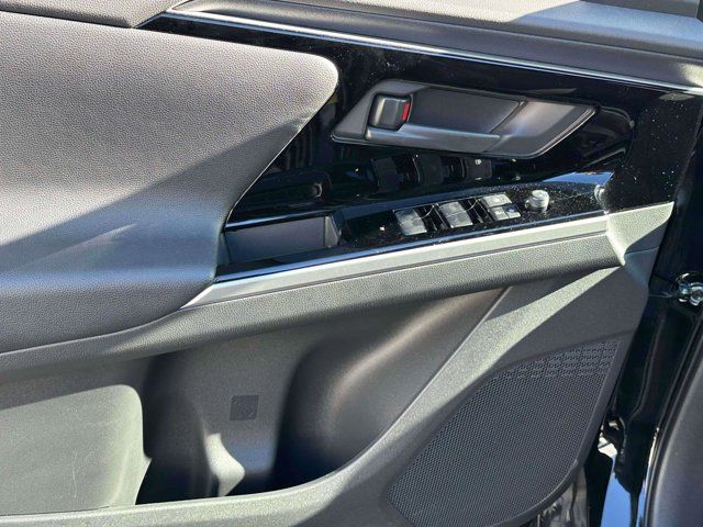 2025 Toyota bZ4X XLE