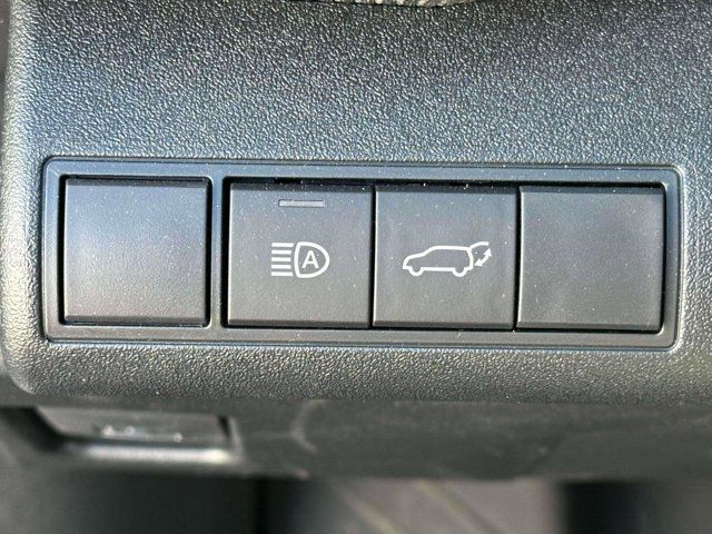 2025 Toyota bZ4X XLE