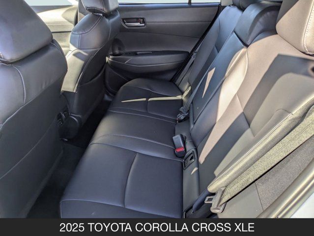 2025 Toyota Corolla Cross XLE