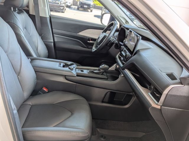 2025 Toyota Grand Highlander Platinum 2025 Toyota Grand Highlander Platinum