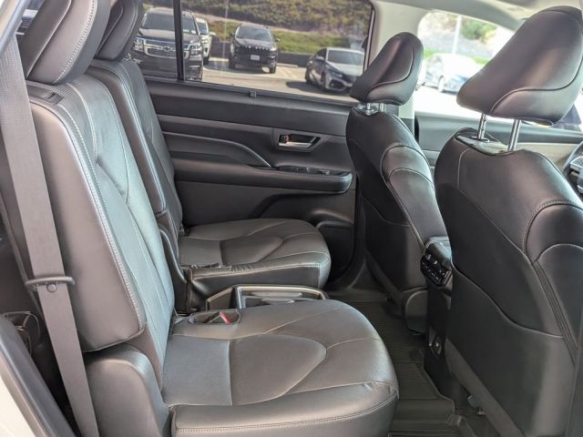 2025 Toyota Grand Highlander Platinum 2025 Toyota Grand Highlander Platinum