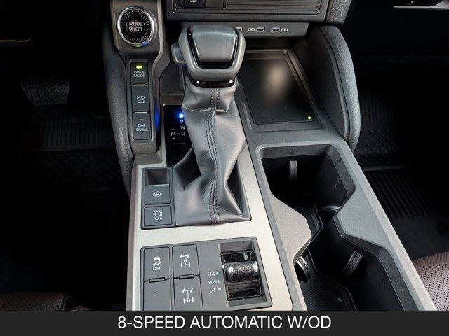 2025 Toyota Land Cruiser PRM 4WD 2025 Toyota Land Cruiser PRM 4WD