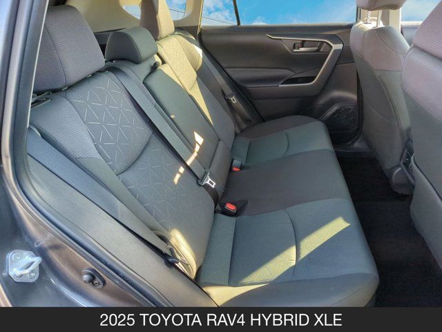 2025 Toyota Rav4 Hybrid XLE