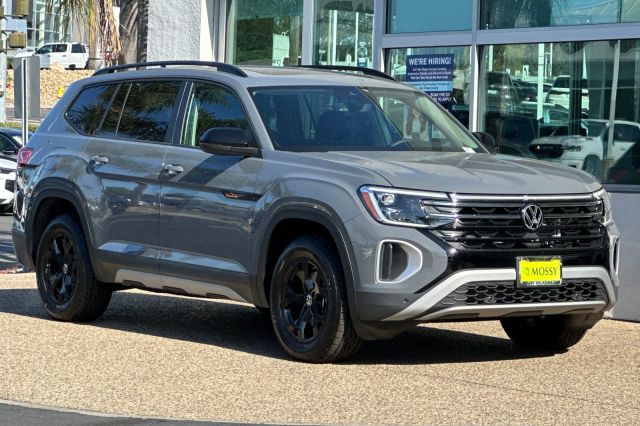 2025 Volkswagen Atlas 2.0T Peak Edition 2025 Volkswagen Atlas 2.0T Peak Edition