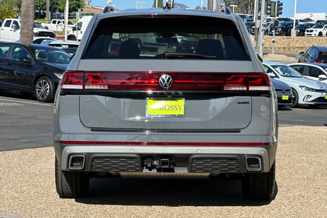 2025 Volkswagen Atlas 2.0T Peak Edition 2025 Volkswagen Atlas 2.0T Peak Edition