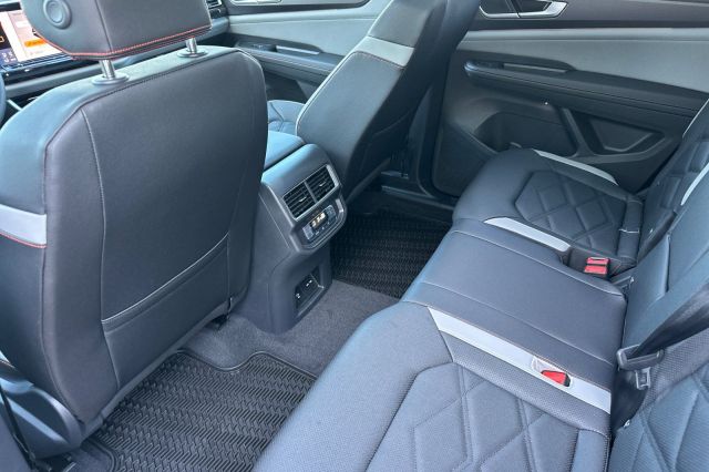 2025 Volkswagen Atlas 2.0T Peak Edition 2025 Volkswagen Atlas 2.0T Peak Edition