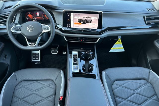 2025 Volkswagen Atlas 2.0T Peak Edition 2025 Volkswagen Atlas 2.0T Peak Edition