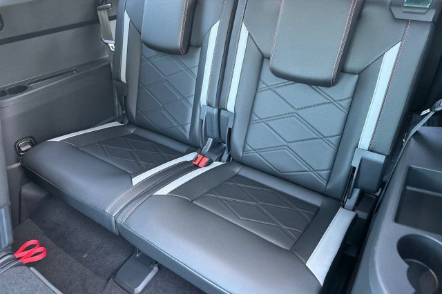 2025 Volkswagen Atlas 2.0T Peak Edition 2025 Volkswagen Atlas 2.0T Peak Edition