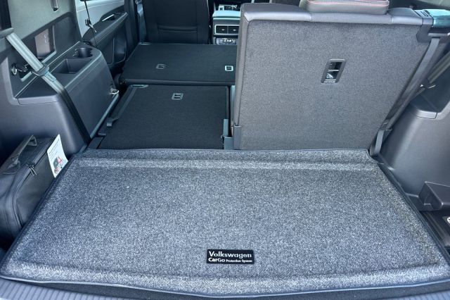 2025 Volkswagen Atlas 2.0T Peak Edition 2025 Volkswagen Atlas 2.0T Peak Edition