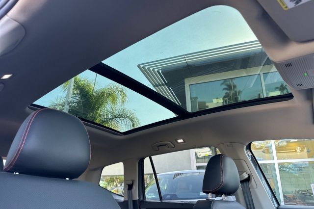 2025 Volkswagen Atlas 2.0T Peak Edition 2025 Volkswagen Atlas 2.0T Peak Edition