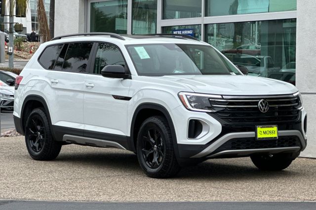 2025 Volkswagen Atlas 2.0T Peak Edition 2025 Volkswagen Atlas 2.0T Peak Edition