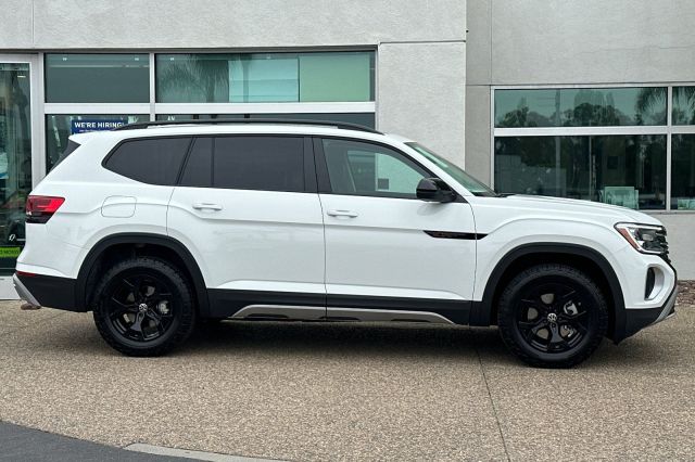 2025 Volkswagen Atlas 2.0T Peak Edition 2025 Volkswagen Atlas 2.0T Peak Edition