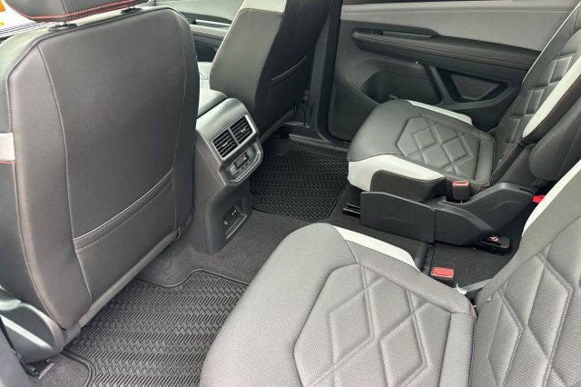 2025 Volkswagen Atlas 2.0T Peak Edition 2025 Volkswagen Atlas 2.0T Peak Edition