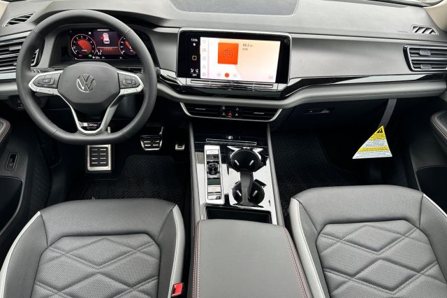 2025 Volkswagen Atlas 2.0T Peak Edition 2025 Volkswagen Atlas 2.0T Peak Edition