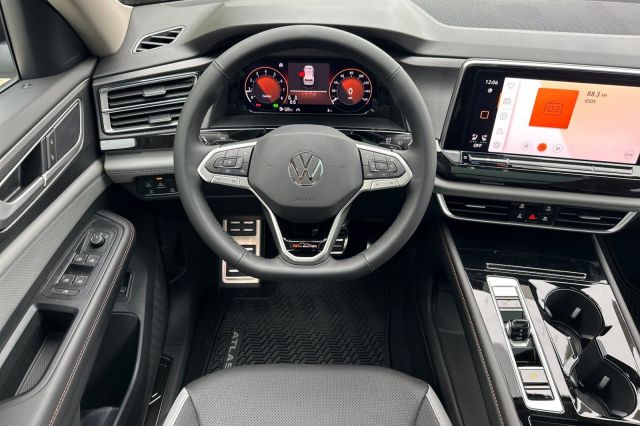 2025 Volkswagen Atlas 2.0T Peak Edition 2025 Volkswagen Atlas 2.0T Peak Edition