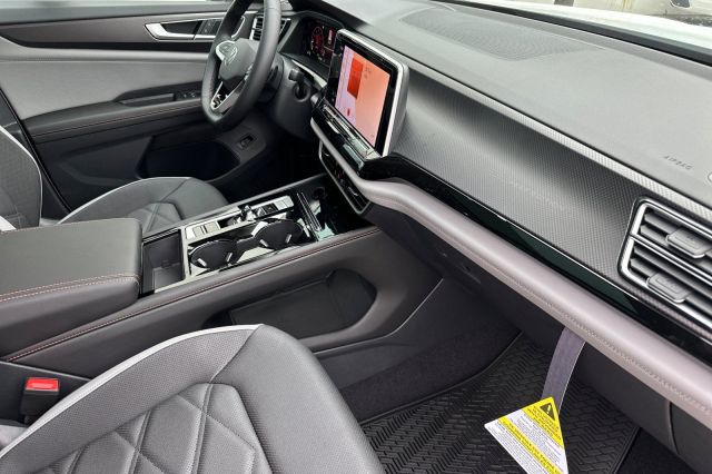 2025 Volkswagen Atlas 2.0T Peak Edition 2025 Volkswagen Atlas 2.0T Peak Edition