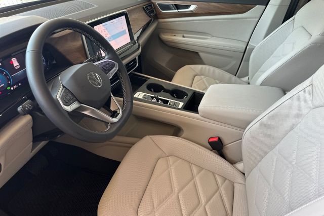 2025 Volkswagen Atlas 2.0T SE 2025 Volkswagen Atlas 2.0T SE