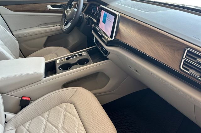 2025 Volkswagen Atlas 2.0T SE 2025 Volkswagen Atlas 2.0T SE