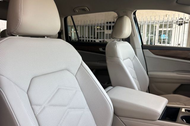 2025 Volkswagen Atlas 2.0T SE 2025 Volkswagen Atlas 2.0T SE