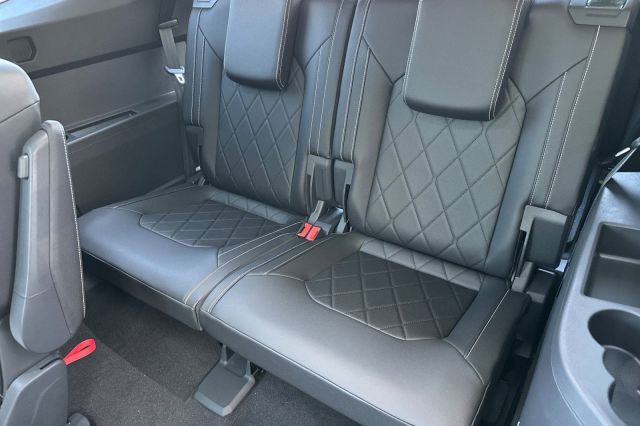 2025 Volkswagen Atlas 2.0T SEL Premium R-Line 2025 Volkswagen Atlas 2.0T SEL Premium R-Line