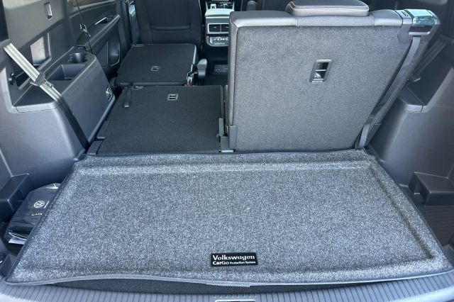 2025 Volkswagen Atlas 2.0T SEL Premium R-Line 2025 Volkswagen Atlas 2.0T SEL Premium R-Line