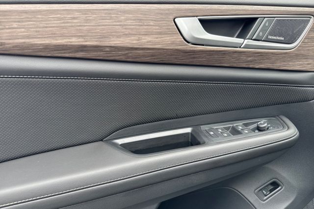 2025 Volkswagen Atlas 2.0T SEL Premium R-Line 2025 Volkswagen Atlas 2.0T SEL Premium R-Line