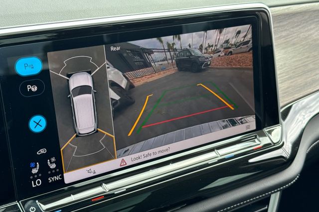 2025 Volkswagen Atlas 2.0T SEL Premium R-Line 2025 Volkswagen Atlas 2.0T SEL Premium R-Line