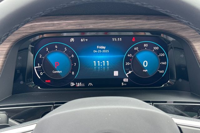 2025 Volkswagen Atlas 2.0T SEL Premium R-Line 2025 Volkswagen Atlas 2.0T SEL Premium R-Line