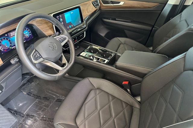 2025 Volkswagen Atlas 2.0T SE w/Technology 2025 Volkswagen Atlas 2.0T SE w/Technology