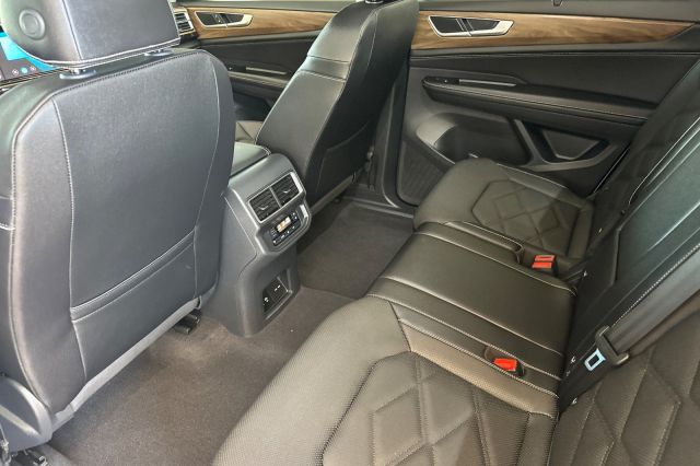 2025 Volkswagen Atlas 2.0T SE w/Technology 2025 Volkswagen Atlas 2.0T SE w/Technology