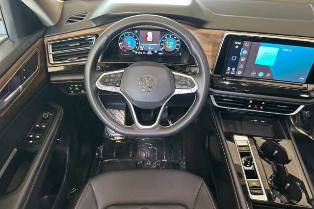 2025 Volkswagen Atlas 2.0T SE w/Technology 2025 Volkswagen Atlas 2.0T SE w/Technology