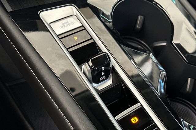 2025 Volkswagen Atlas 2.0T SE w/Technology 2025 Volkswagen Atlas 2.0T SE w/Technology