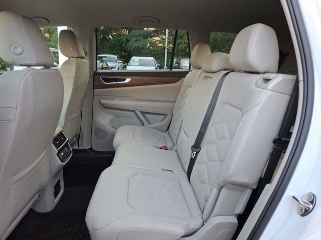 2025 Volkswagen Atlas 2.0T SE