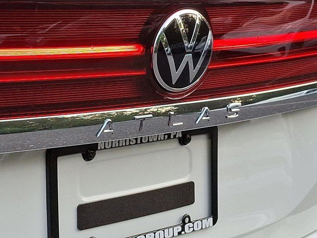 2025 Volkswagen Atlas 2.0T SE