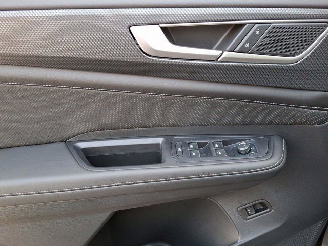 2025 Volkswagen Atlas Cross Sport 2.0T SEL