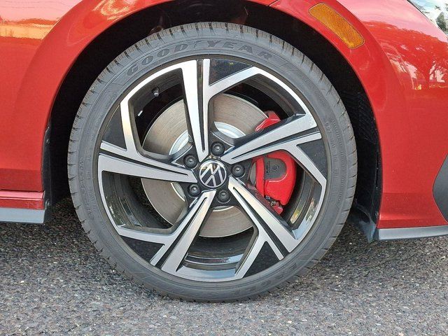 2025 Volkswagen Golf GTI SE